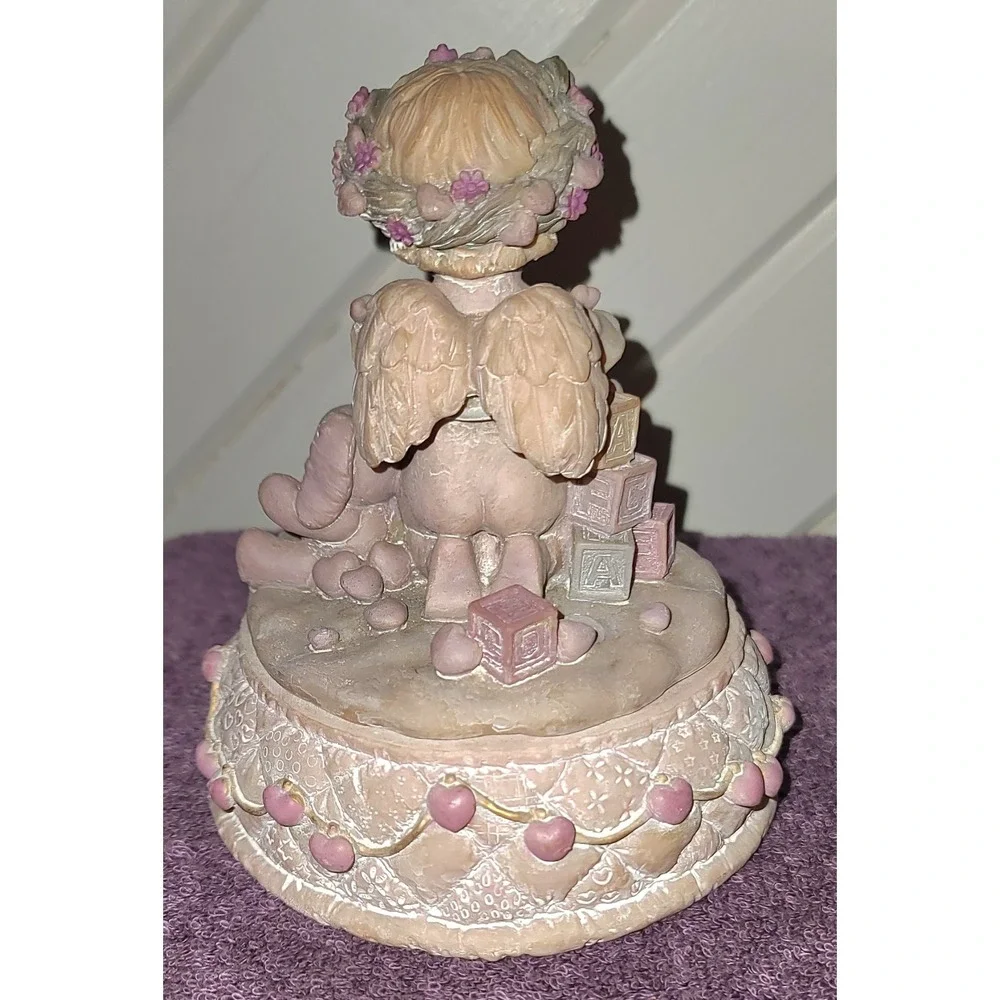 Vintage 1993 Musical Heavenly Angel Wind Up Music Box WBI Inc Cherub Rabbit